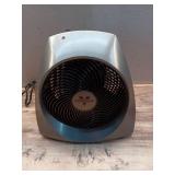 Vornado VH240+ 1500-Watt Black Indoor Electric Fan Space Heater Charcoal gray - Retail: $60