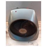 Vornado VH240+ 1500-Watt Black Indoor Electric Fan Space Heater Charcoal gray - Retail: $60