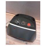 Vornado VH240+ 1500-Watt Black Indoor Electric Fan Space Heater Charcoal gray - Retail: $60