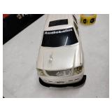 Jada Toys 2003 Cadillac Escalade