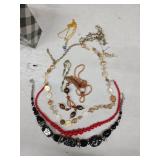 Lot of Miscellaneous Jewlery