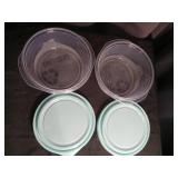 Rubbermaid Food Storage Containers with Lids Set