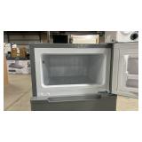 CRZOE 3.1 Cu.Ft Compact Mini Fridge and Freezer - Retail: $220