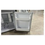 CRZOE 3.1 Cu.Ft Compact Mini Fridge and Freezer - Retail: $220