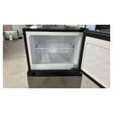 Vissani 4.5 cu ft Mini Refrigerator - Retail: $289