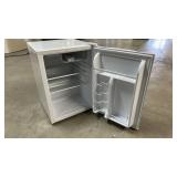 Magic Chef2.6 cu. ft. Mini Fridge in White, ENERGY STAR - Retail: $159