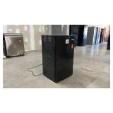 3.2 cu.ft Black IGLOO Mini Fridge - Retail: $499