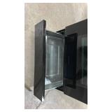 Frigidaire30 in. 5 Electric Range in Black with Dual Expandable Element - Retail: $879