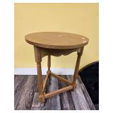 Round Oak Side Table with Turned Legs - Retail: $150