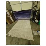 Avante Modern Area Rug - 5x7 ft - Retail: $159