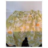 1960s Daisy Print Sleeveless Blouse