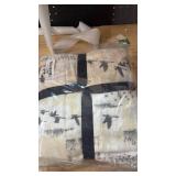 Eddie Bauer - Flannel Sheets Twin Size, Anti-Pilling & Wrinkle Resistant Cotton, Touchably Soft for All-Season Comfort - Bed Sheets with Matching Pillowcase & Fitted Sheet (Geese Meadow Yellow)