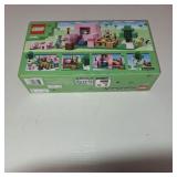 LEGO Minecraft The Baby Pig House Multi 238 pc