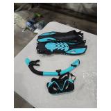 Mask Fin Snorkel Set, Travel Size Snorkeling Gear for Adults with Panoramic View Anti-Fog Mask, Fins, Dry Top Snorkel for Swimming Training, Snorkeling Kit Diving Packages (Green, S/M)