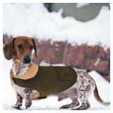 Queenmore Warm Coat for Cold Weather, Quilting Winter Jacket With Ultra Thick Plush Lining and Storage Pockets (Green, Medium)