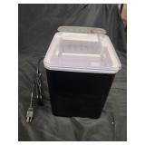 EUHOMY8.1 in. 27lb/Day Bullet Countertop Portable Ice Maker in Black - Ice Scoop, Fast Production, Self-Cleaning, Quiet - Retail: $99