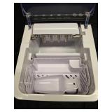 EUHOMY8.1 in. 27lb/Day Bullet Countertop Portable Ice Maker in Black - Ice Scoop, Fast Production, Self-Cleaning, Quiet - Retail: $99