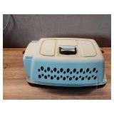 Petmate Pet Porter Dog Kennel 24inch Length 15 to 20lbs  Pale Aqua and Black - Retail: $193