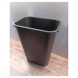 Rubbermaid Commercial Wastebasket Trash Container, 41QT/10.25 GAL, Plastic, Black