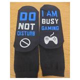 Gaming Gift Set - Beanie, Socks and Astro Bot Figure