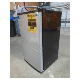 Sweetcrispy 3.2 Cu.Ft Mini Fridge with Freezer Small Refrigerator Single Door Adjustable Thermostat Energy-efficient Low Noise, Compact Fridge for Bedroom, Office, Dorm (Silver Door) - Retail: $135