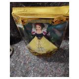 disney year 2000 collector dolls enchanted princess series 12 inch doll from snow white and the seven dwarfs