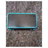 Nintendo 2DS XL Black/Turquoise Gaming Console - No Adaptor, Screen Broken, Powers On