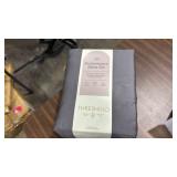 King Solid Performance 400 Thread Count Sheet Set Dark Gray - Thresholdâ¢: Cotton Sateen, Includes 2 Pillowcases & Fitted Sheet - Retail: $65