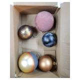 Vintage Copper Glass Christmas Ornaments 5Pcs Textured Ball Ornaments Neutral Xmas Tree Decor Antique Tabletop Balls with Hanging Rope for Winter Holiday - Retail: $15