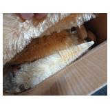 VercanMonth 16 Pcs Artificial Mini Christmas Trees with String Lights 5.9-11.8 Inch Small Bottle Brush Trees with 10 LED Light Sisal Tree Tabletop for Xmas Table Decor(Beige)