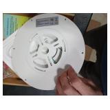 MODERN Super Thin 9inch 24W 2800lm Flush Mount LED Ceiling Light(NO Remote), 5000K Daylight, Undimmable Ceiling Light Surface Mount for Bedroom, Living Room, Dining Room (One Pack, White