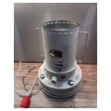 DuraHeat 23,800 BTU Kerosene Radiant Tower Heater - Retail: $213