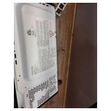 0.7 Cu. Ft. 700-Watt Countertop Microwave Oven in Black (Not Working)- Retail: $59