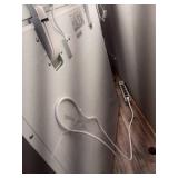 Vissani 7.0 cu. ft. Manual Defrost Chest Freezer with LED Light in White, Garage Ready (Cosmetic Damage) - Retail: $249