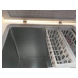 Vissani 7.0 cu. ft. Manual Defrost Chest Freezer with LED Light in White, Garage Ready (Cosmetic Damage) - Retail: $249