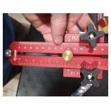 Saker Thin Rip Jig Table Saw Jig Guide, Making Repetitive Narrow Strip Cuts, Fit for 3/4 x 3/8 Slots, for Table Saw Band Saw Router Table