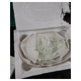 HOMKULA Ceramic Fruit Bowl for Kitchen Counter - 3 Tier Fruit Basket with Metal Stand, Tiered Fruit Stand for Countertop, Snack, Nuts, Cake, Dessert, Cute (Gold, Large) SMALL CHIPS