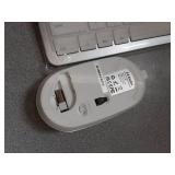 seenda Wireless Keyboard and Mouse Combo, Rechargeable Quiet Keyboard Mouse, Sleek and Ultra Thin Design, Full-Size with Number Pad for Windows, Laptop, PC, Notebook, Desktop- Silver and White - Retai