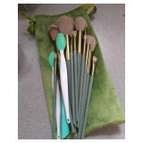 Koccido Makeup Brushes 22 Pcs Makeup Kit,Foundation Brush Eyeshadow Brush Make up Brushes Set (Green, 22 Piece Set) - Retail: $10