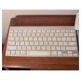 Apple Magic Trackpad - Wireless Multi-Touch Surface