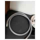 Delta Universal Side Spray and Hose Kit