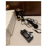 Vivitar V84 Wireless Microphone System with Storage Steps