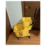 Rubbermaid Commercial Mop Bucket with Wringer