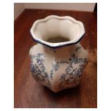 Vintage Blue Ceramic Vase, Small Blue and White Porcelain Decorative Flower Vase for Centerpiece Living Room Table Shelf, Chinoiserie French Country Decor - Retail: $26