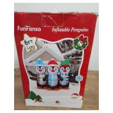 FunFanso 6 FT Christmas Inflatable Penguin Decoration, Blow up 3 Cute Penguins, Blowsup Decor, Built-in Bright LED Lights, Festival Decorations for Christmas Party Outdoor Yard Patio Garden Lawn DÃ©