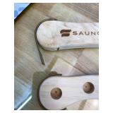 Sauna Backrest Wooden Sauna Accessories  Assembly Required  Non-slip Comfort Sauna Backrest Ergonomic S-shaped Sauna Backrest Relaxes the Back Pine Sauna Backrest Suitable for Sauna Environment
