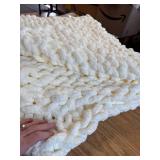 Bigacogo Chunky Knit Throw Blanket 40x60 in, Hand Knitted