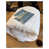 MATBEBY Queen Size Mattress Pad - Cooling, Quilted Fitted 60x80