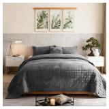$150 Quilt Set King 120x128 Velvet Bedding, 2 Shams, 3-Piece, Gray