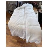 Utopia Bedding Comforter Duvet Insert, Quilted Corner Tabs Twin